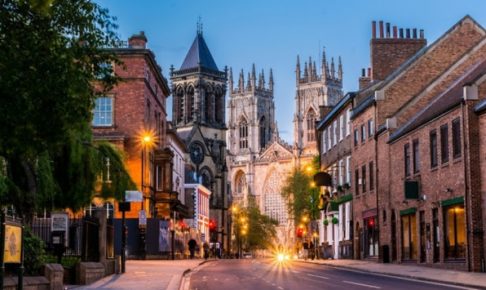 異国情緒 いこくじょうちょ の意味と使い方や例文 類義語 四字熟語の百科事典